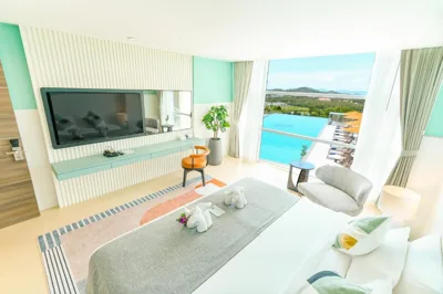 Suite met zwembadzicht en toegang tot de onsen — Hilltop Wellness Living